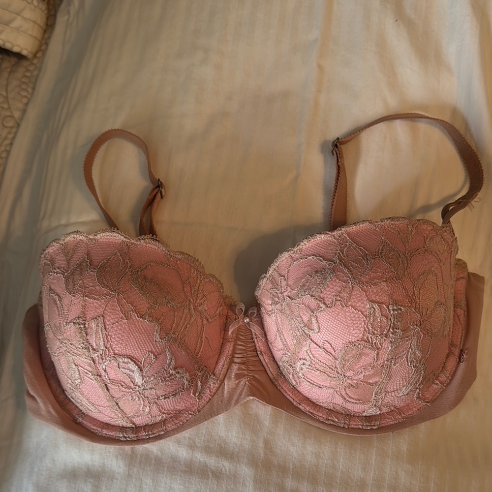 Victoria's Secret Pink Lace Bra